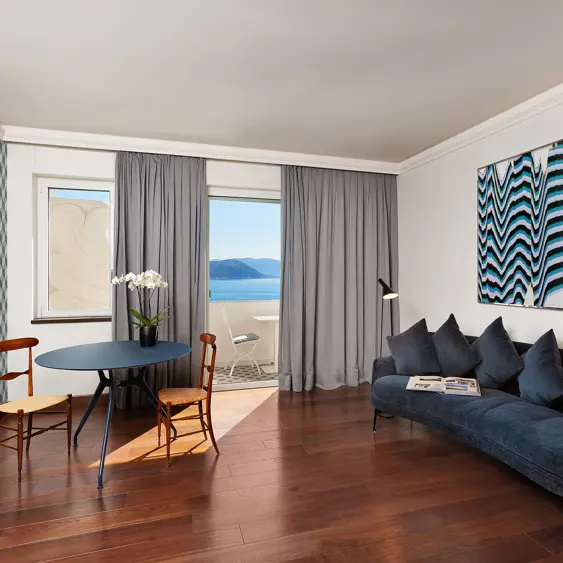 Grand Hotel Miramare Miramart Eileen Quinlan Bluestar 2020